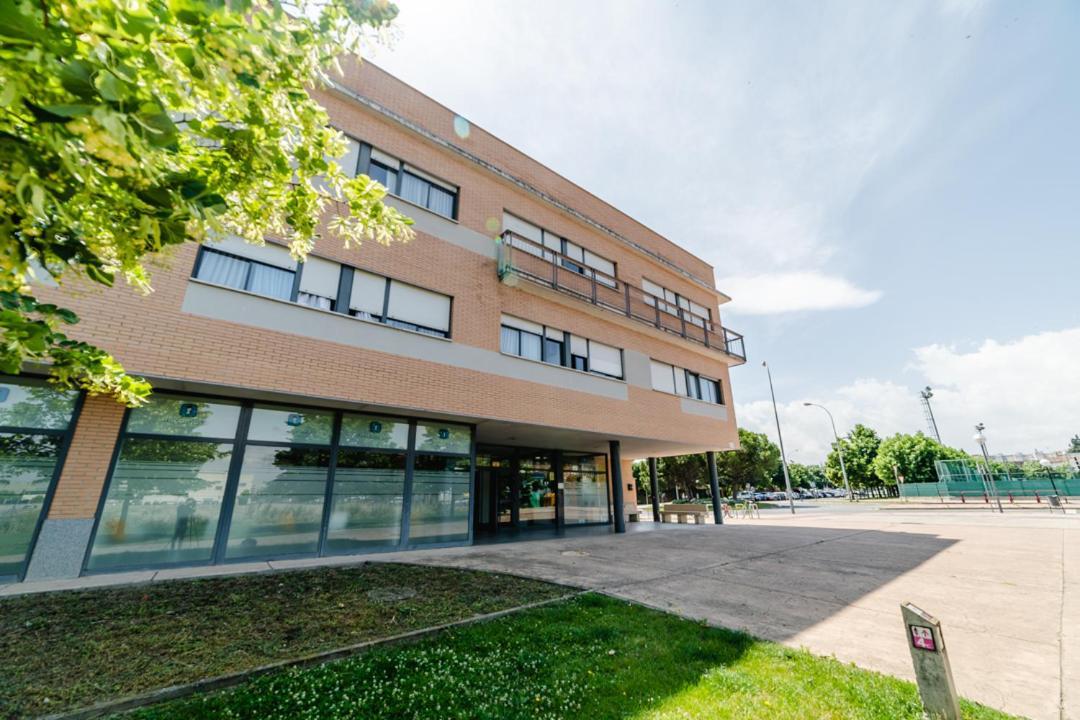 Micampus Logrono Student Residence Екстериор снимка