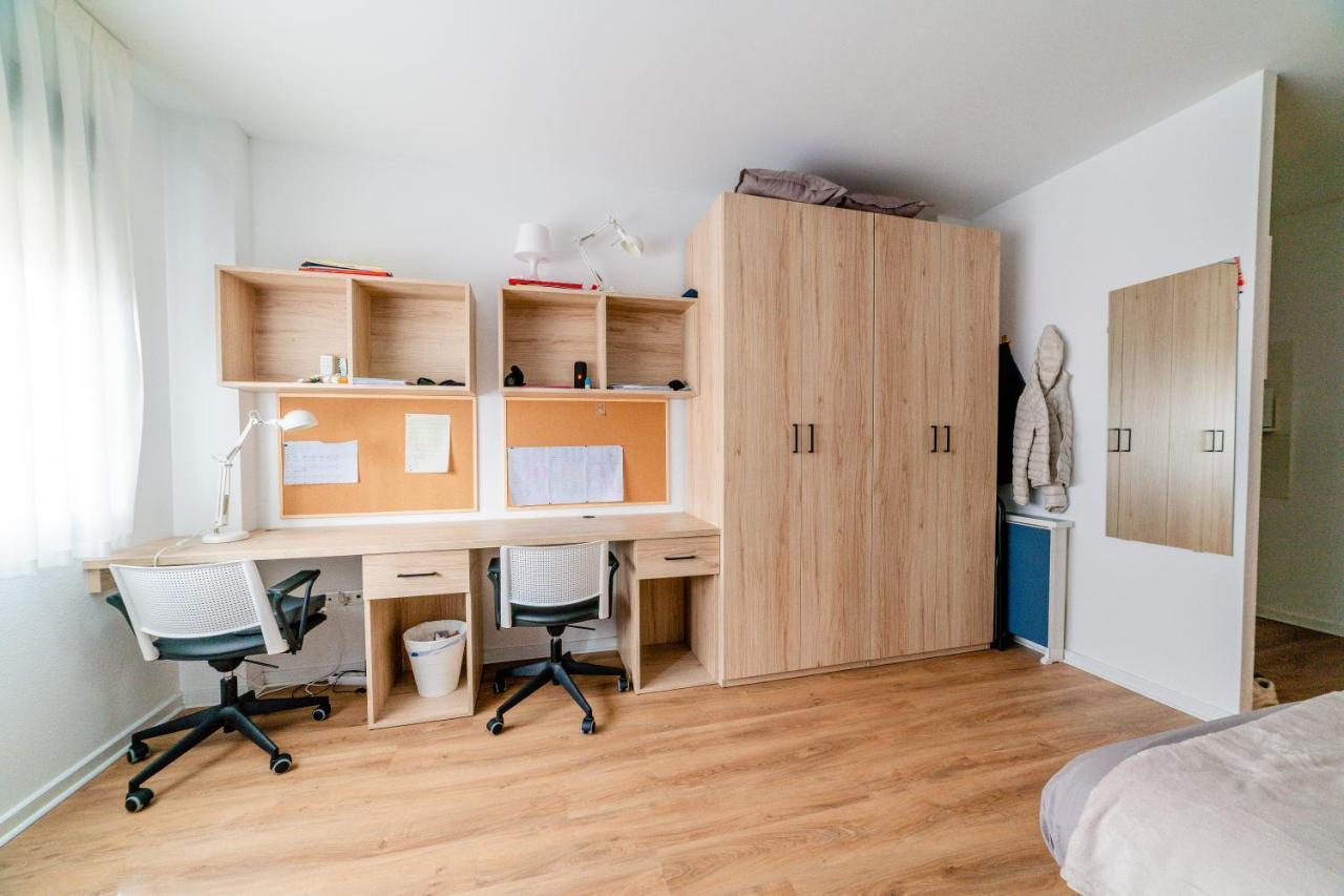 Micampus Logrono Student Residence Екстериор снимка