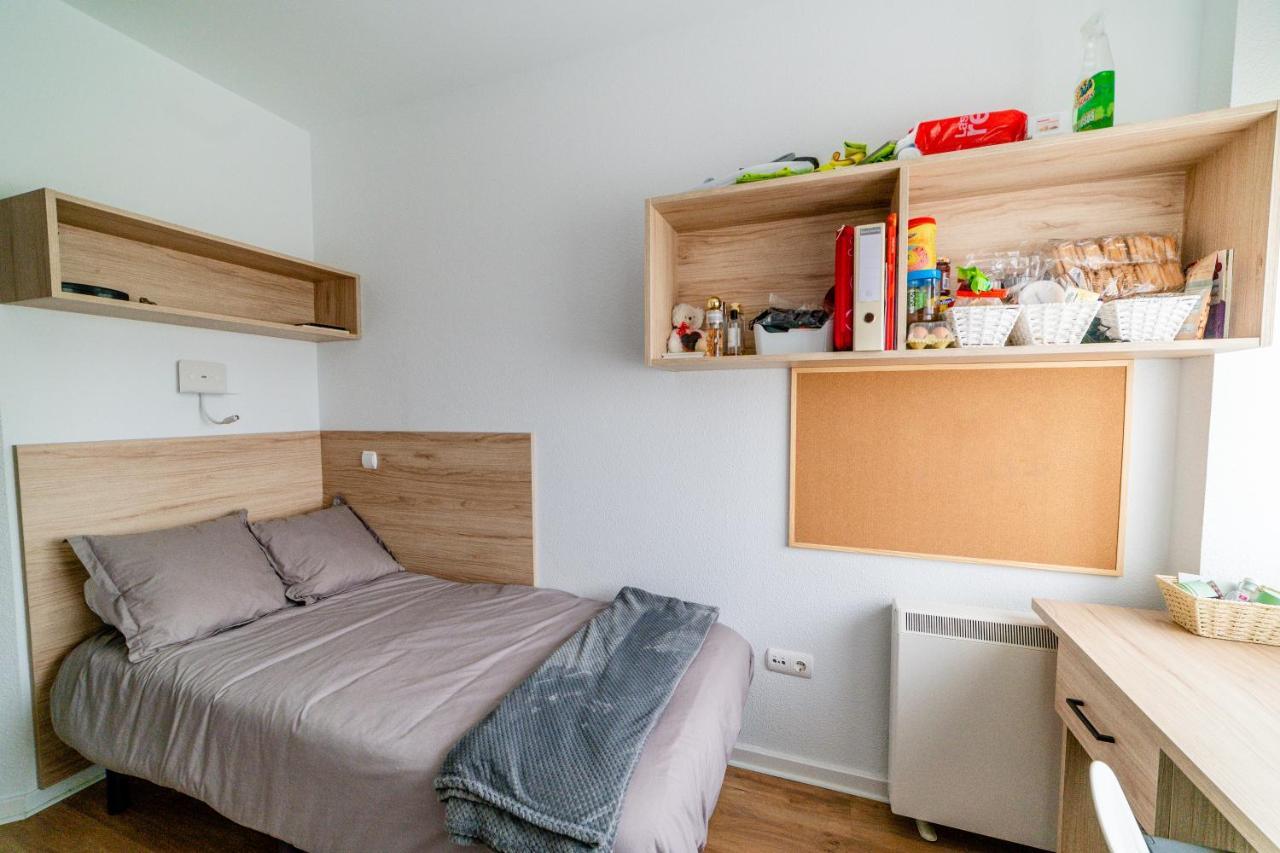 Micampus Logrono Student Residence Екстериор снимка